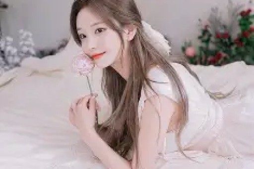 孙浩与王菲30年友情揭秘：从歌坛顶流到演技派58岁未婚的他经历了什么？