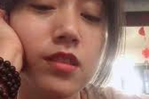 泰国网红夫妻怒斥中国MCN困苦内容全是摆拍公司拒绝给孩子看病